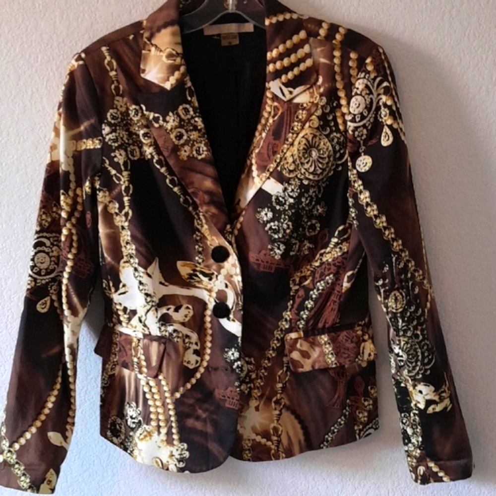 Elegant Brown Patterned Blazer